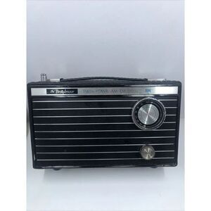 Broadmoor Radio  Model P206 for parts/ display. Nostalgic. Not Working. Rare
